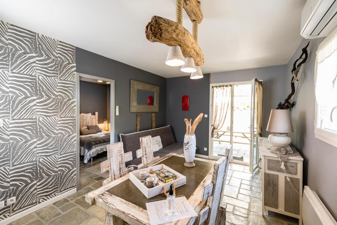 Charme & Confort- Les Cottages Du Bassin D'Arcachon- Petit-Dejeuner Sur Demande - Nuitee, Court Sejour, Semaine 居让梅斯特拉 外观 照片
