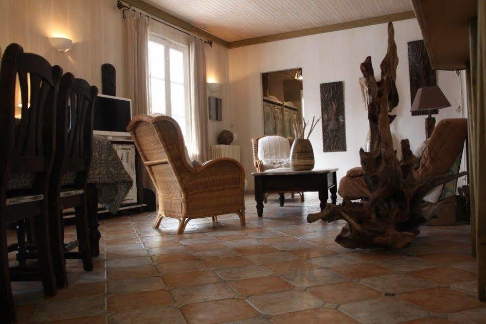 Charme & Confort- Les Cottages Du Bassin D'Arcachon- Petit-Dejeuner Sur Demande - Nuitee, Court Sejour, Semaine 居让梅斯特拉 外观 照片